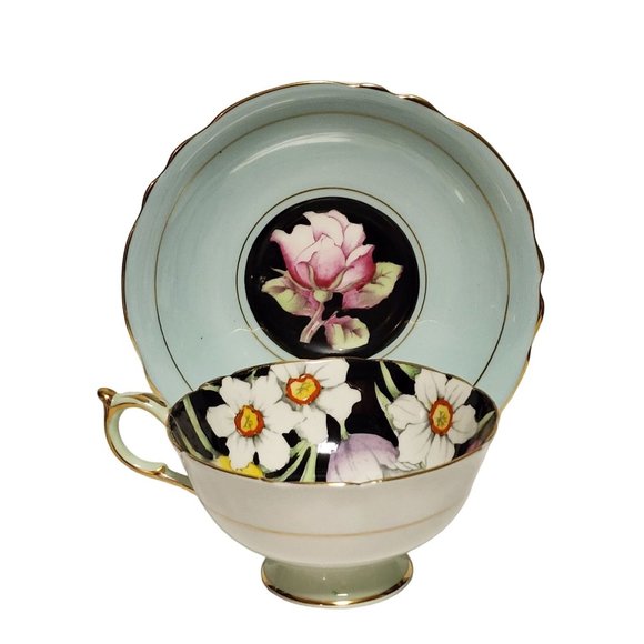 Vintage Paragon Double Warrant Cabbage Rose Gilt Teacup Saucer Bone China L068 - Picture 2 of 10